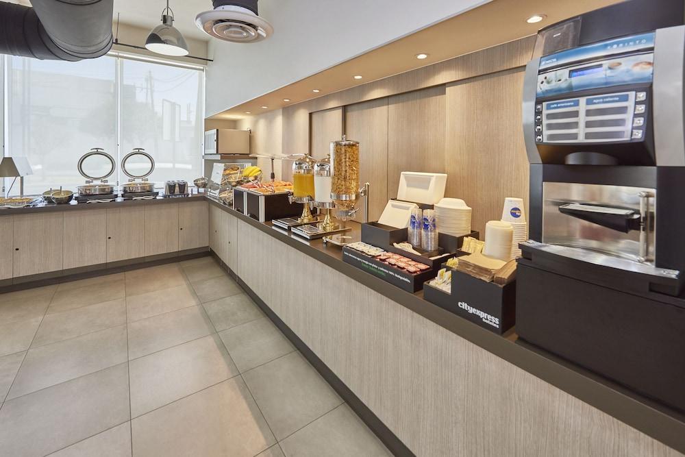 City Express Junior By Marriott San Luis Potosi Zona Industrial Exterior photo