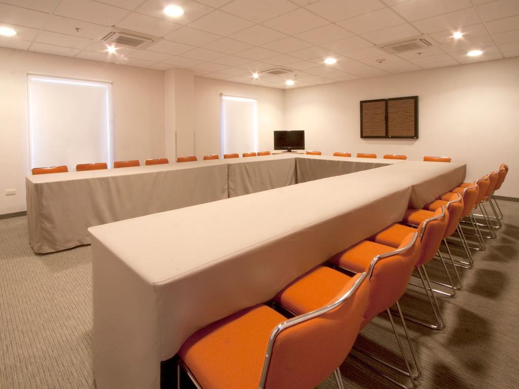 City Express Junior By Marriott San Luis Potosi Zona Industrial Exterior photo